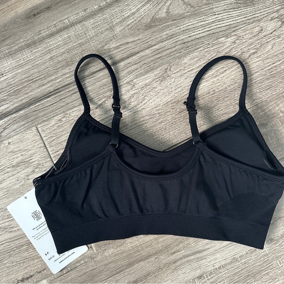 NWT Athleta Women’s Renew Sports Bra for A-C Cups in black size small - Picture 4 of 9